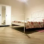 Tre Passi Dalla Torre Bed and breakfast Montesarchio