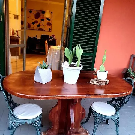 Tre Passi Dalla Torre Montesarchio
