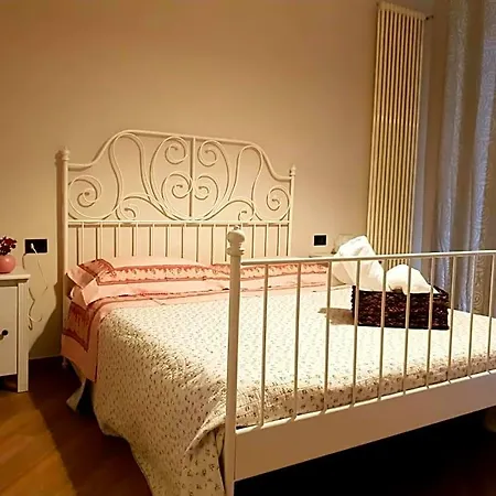 Bed & Breakfast Tre Passi Dalla Torre Montesarchio