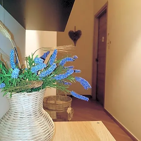 Tre Passi Dalla Torre Bed & Breakfast Montesarchio