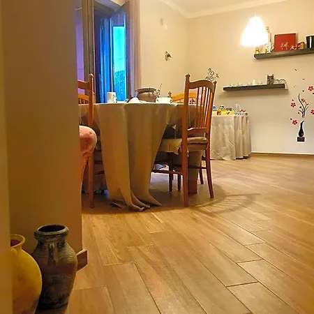 Tre Passi Dalla Torre Couette-café Montesarchio