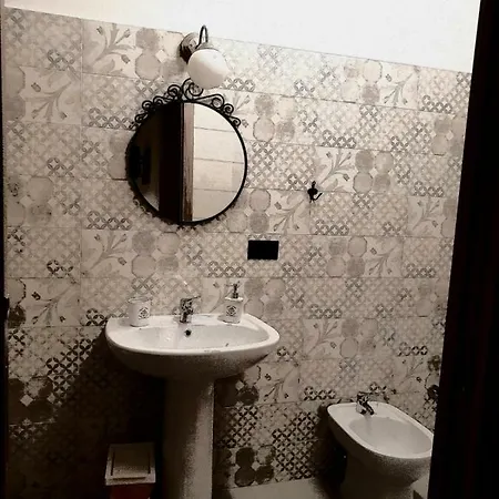 Bed & Breakfast Tre Passi Dalla Torre 3*