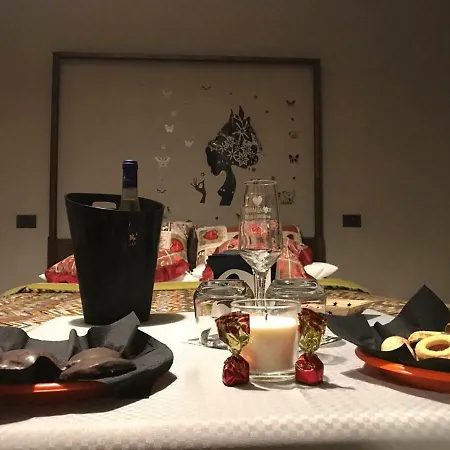 Tre Passi Dalla Torre Bed & Breakfast Montesarchio