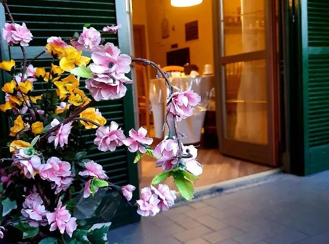 Tre Passi Dalla Torre Alojamento de Acomodação e Pequeno-almoço Montesarchio