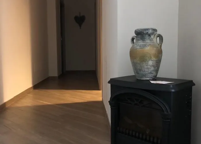 Tre Passi Dalla Torre