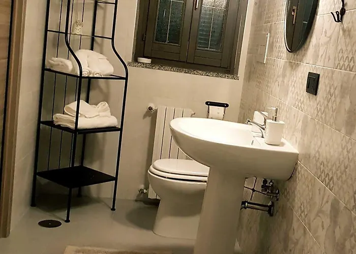 Tre Passi Dalla Torre 3* Montesarchio