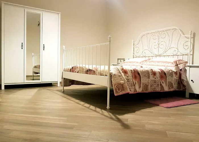 Tre Passi Dalla Torre Alojamento de Acomodação e Pequeno-almoço Montesarchio