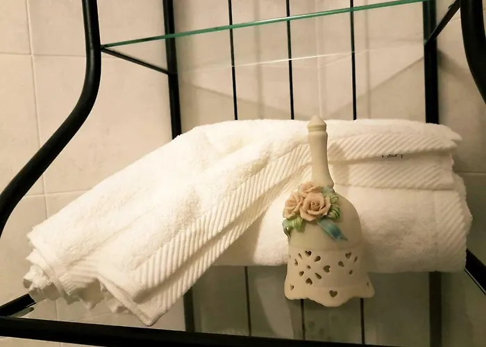 Tre Passi Dalla Torre 3* Montesarchio