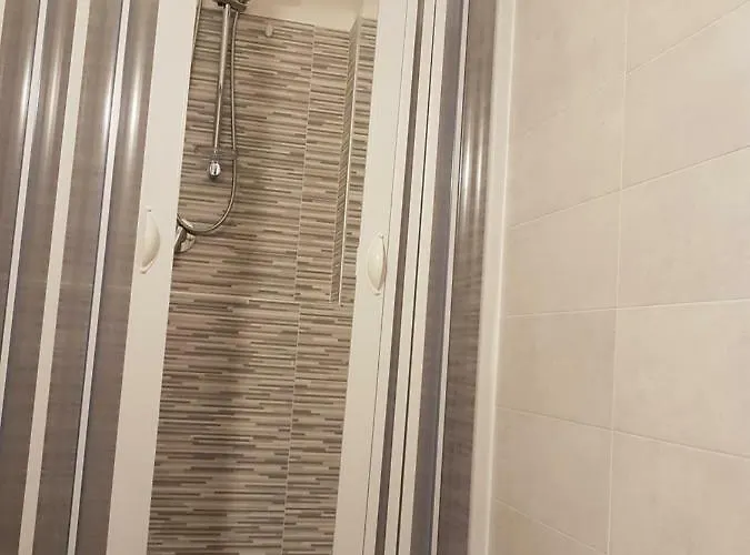 Tre Passi Dalla Torre Alojamento de Acomodação e Pequeno-almoço Montesarchio